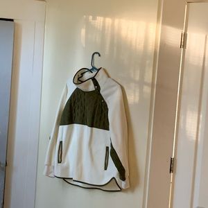 New condition. Quilted top